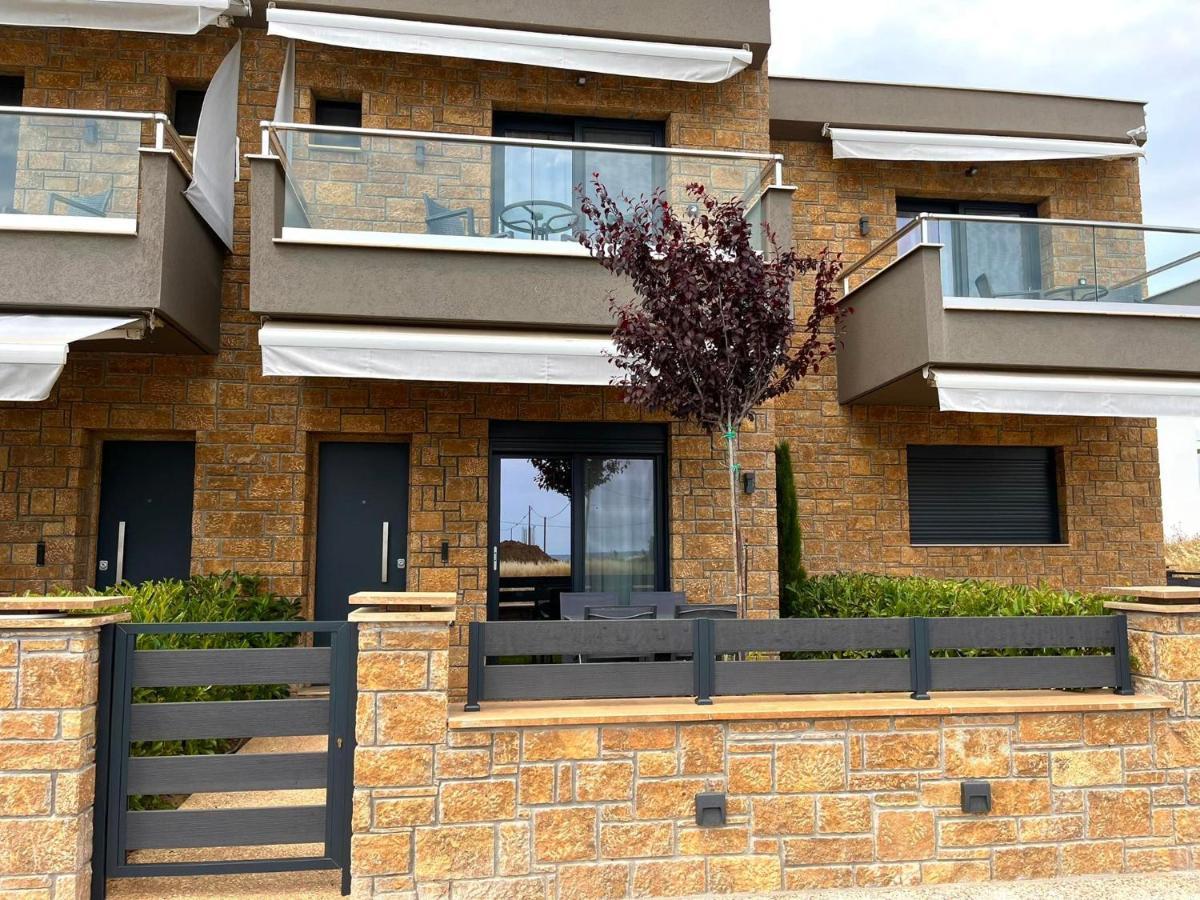 Artline Luxury Holiday home *