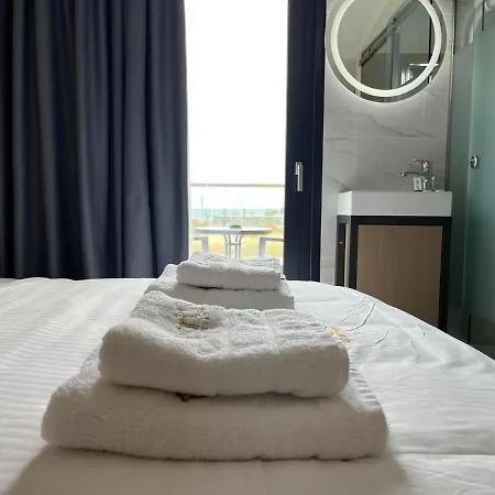 Artline Luxury Suites Flogita Buitenkant foto