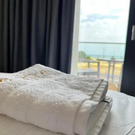 Artline Luxury Suites Flogita Buitenkant foto